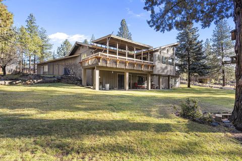 Tiny photo for 69944 Meadow View Road, Sisters, OR 97759 (MLS # 220213126)
