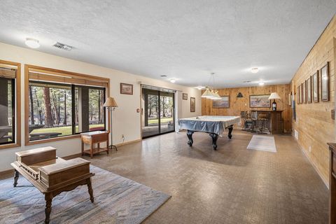 Tiny photo for 69944 Meadow View Road, Sisters, OR 97759 (MLS # 220213126)