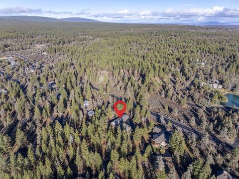 Tiny photo for 69944 Meadow View Road, Sisters, OR 97759 (MLS # 220213126)