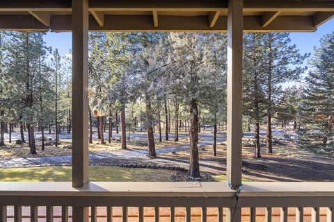 Tiny photo for 69944 Meadow View Road, Sisters, OR 97759 (MLS # 220213126)