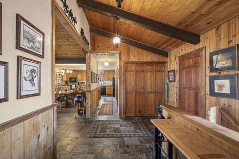 Tiny photo for 69944 Meadow View Road, Sisters, OR 97759 (MLS # 220213126)