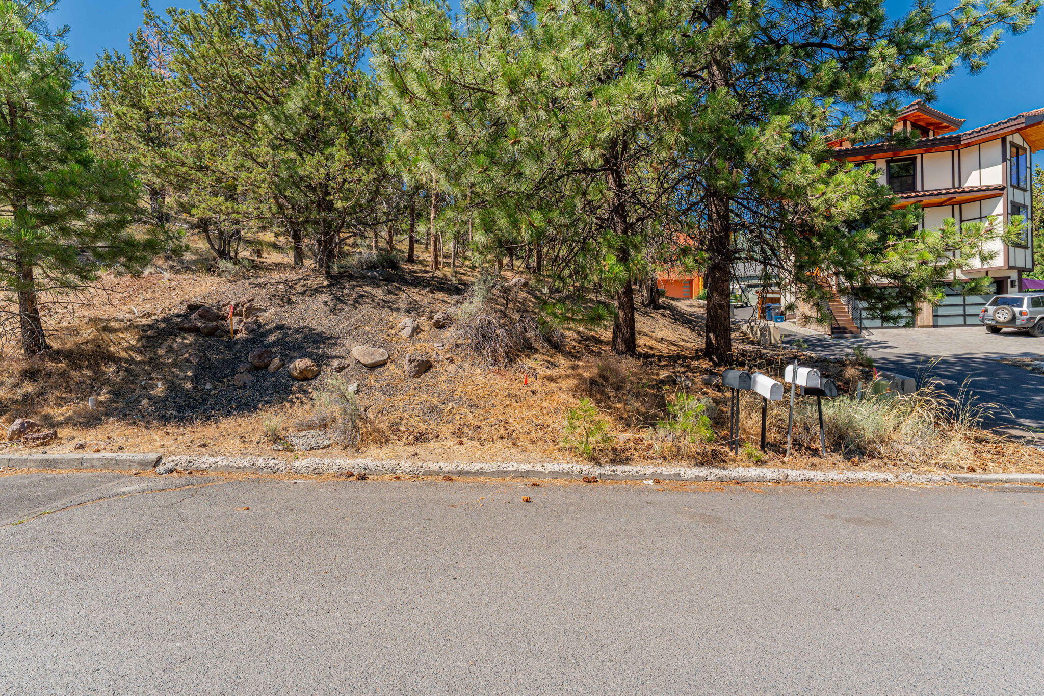 Knoll Heights - Land