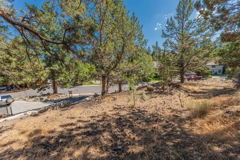 1710 SW Knoll Avenue Bend OR 97702