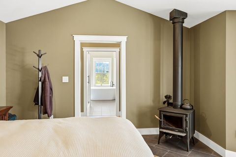 Tiny photo for 8351 Dead Indian Memorial Road, Ashland, OR 97520 (MLS # 220221177)