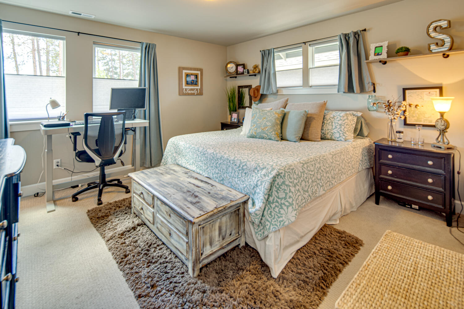 SaddleStone - Residential