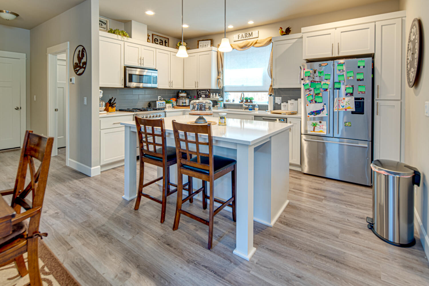 SaddleStone - Residential