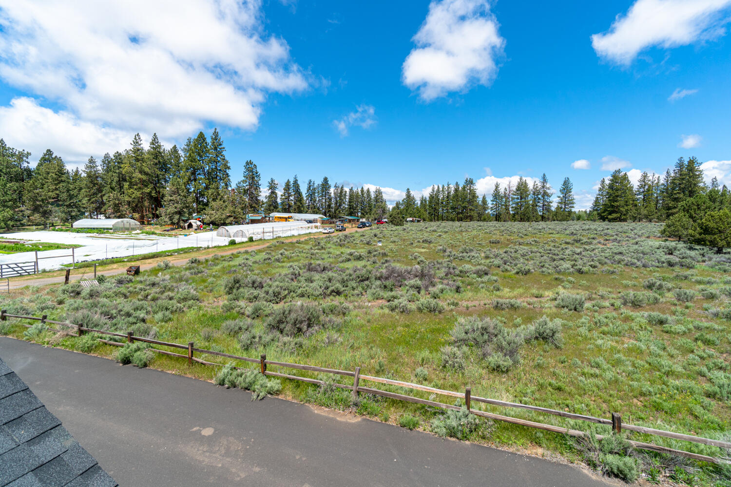 SaddleStone - Residential