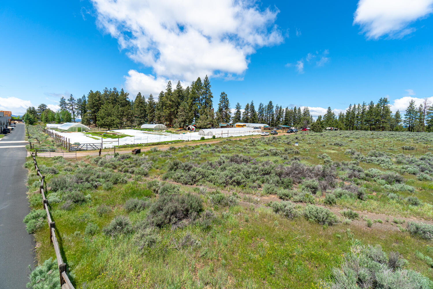 SaddleStone - Residential