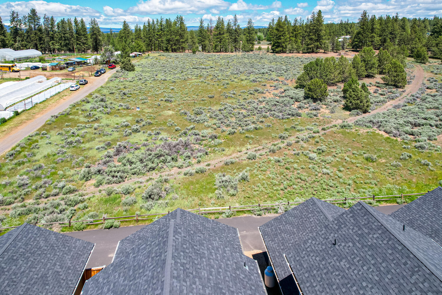 SaddleStone - Residential