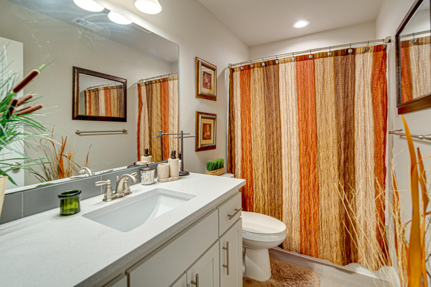 SaddleStone - Residential