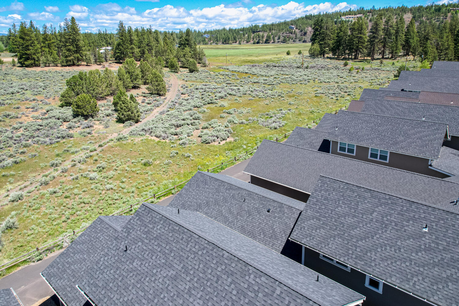 SaddleStone - Residential