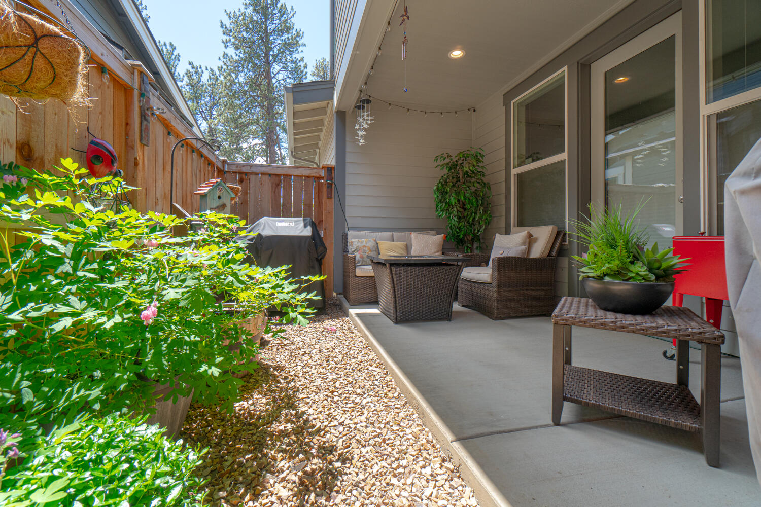 SaddleStone - Residential