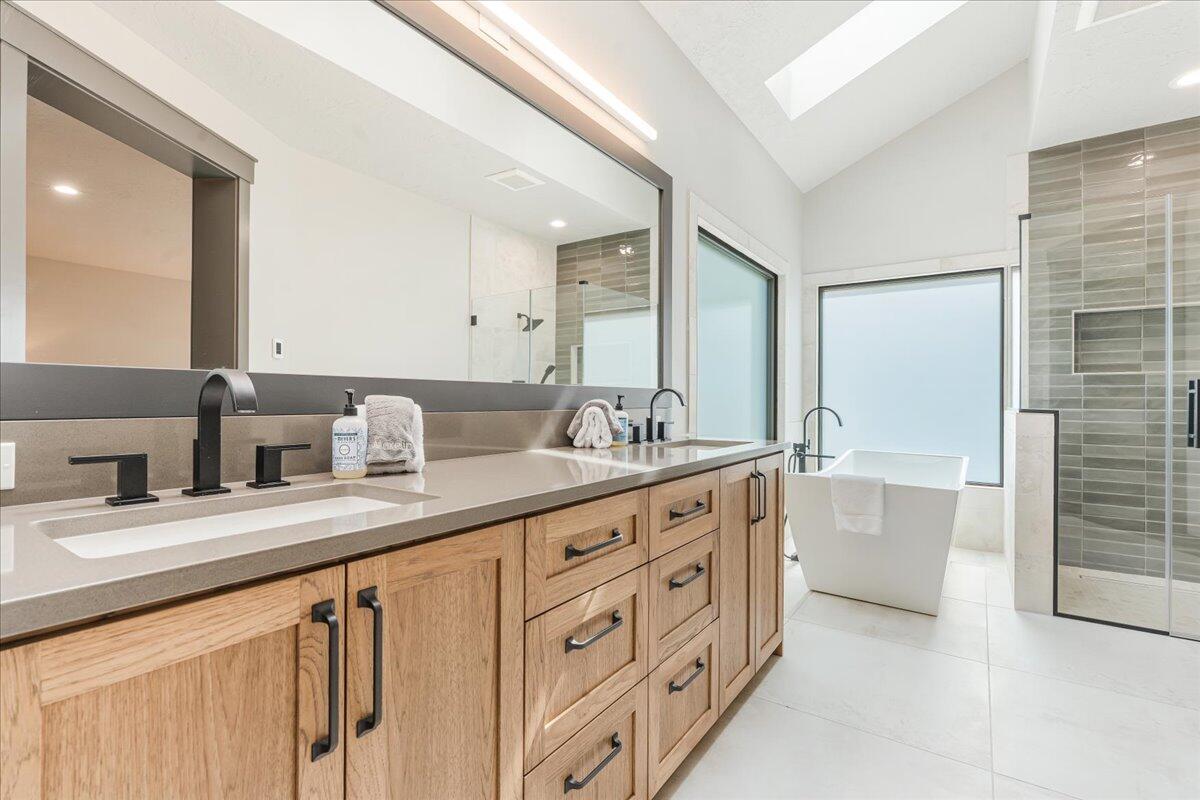 Fairway Crest Village - Residential