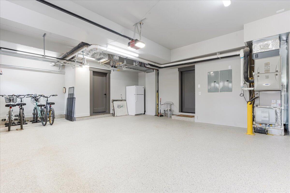 Fairway Crest Village - Residential