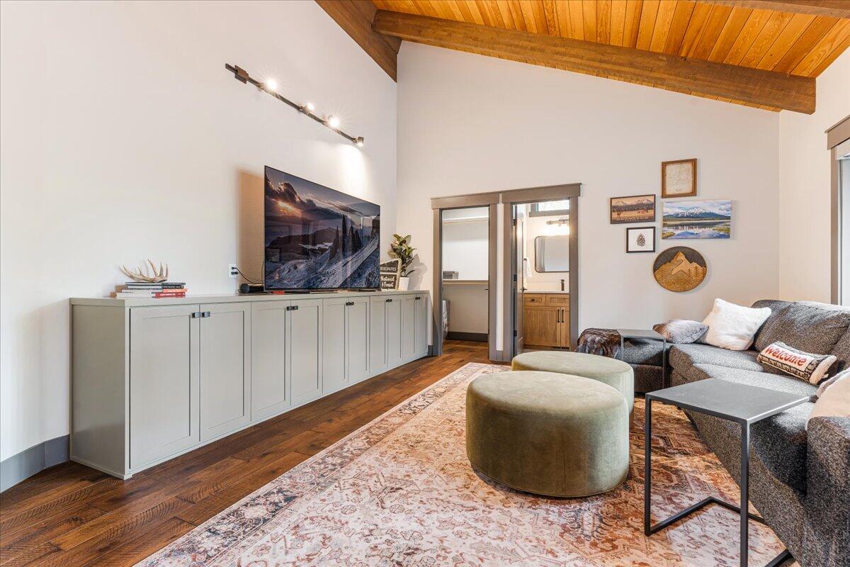 Fairway Crest Village - Residential