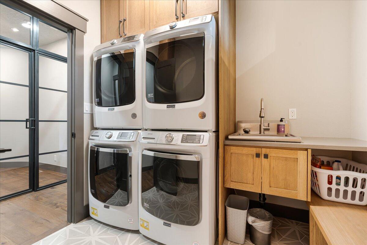 Fairway Crest Village - Residential