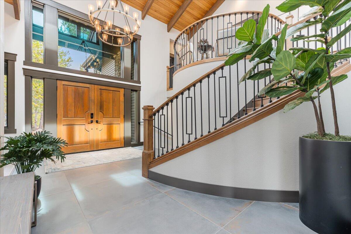 Fairway Crest Village - Residential