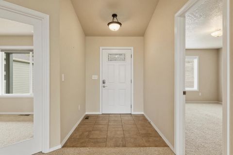Tiny photo for 12445 Highway 140 E, Klamath Falls, OR 97603 (MLS # 220220516)