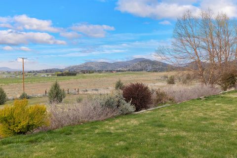 Tiny photo for 12445 Highway 140 E, Klamath Falls, OR 97603 (MLS # 220220516)