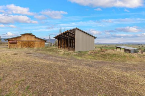 Tiny photo for 12445 Highway 140 E, Klamath Falls, OR 97603 (MLS # 220220516)