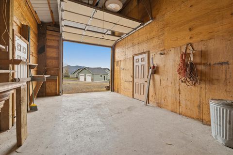 Tiny photo for 12445 Highway 140 E, Klamath Falls, OR 97603 (MLS # 220220516)