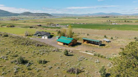 Tiny photo for 12445 Highway 140 E, Klamath Falls, OR 97603 (MLS # 220220516)