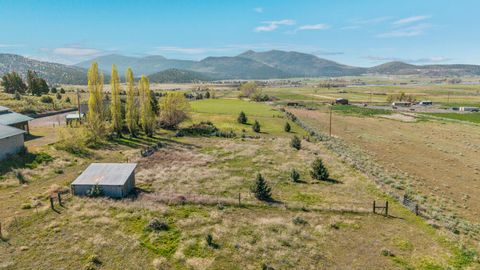 Tiny photo for 12445 Highway 140 E, Klamath Falls, OR 97603 (MLS # 220220516)