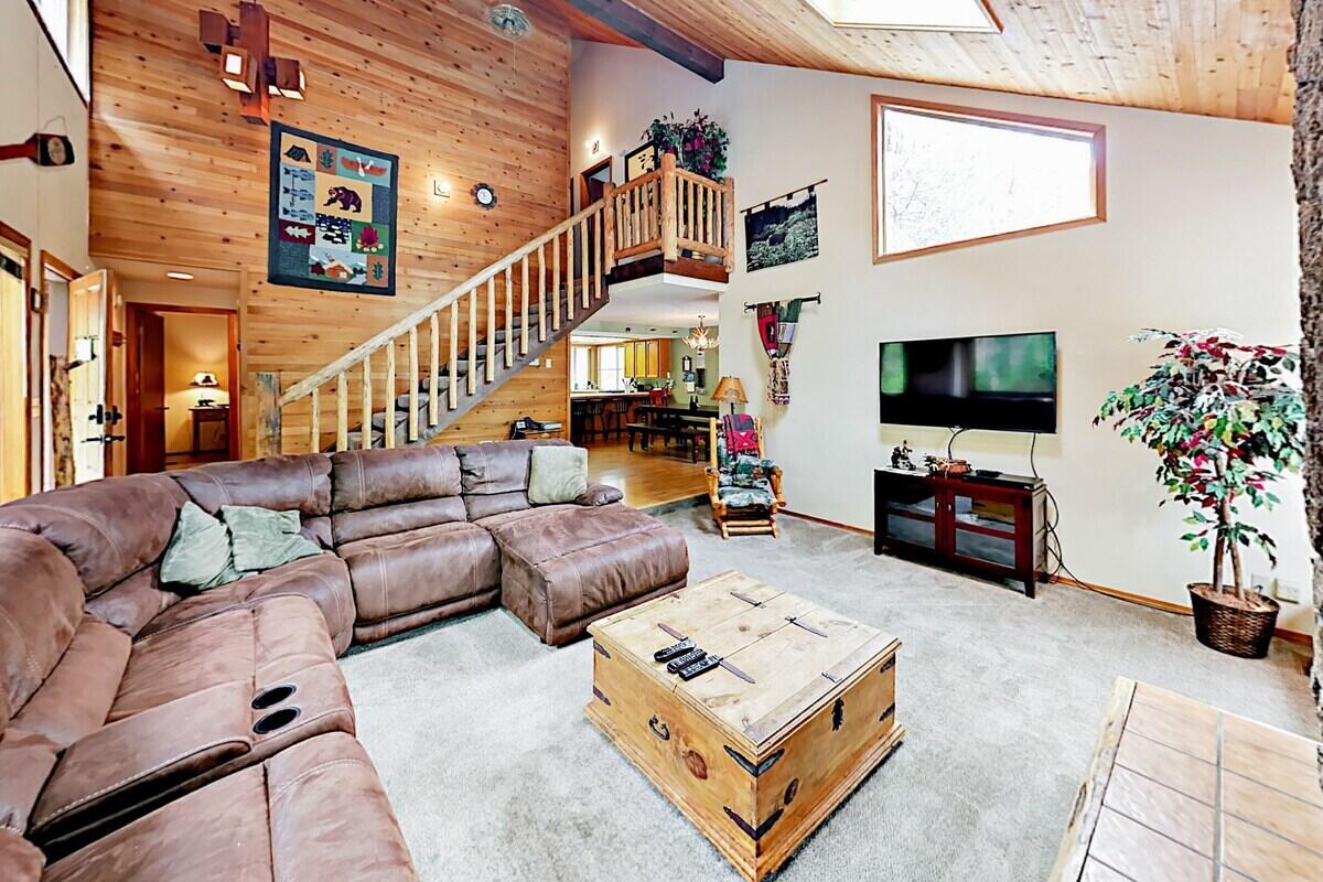 18017 Camas Lane