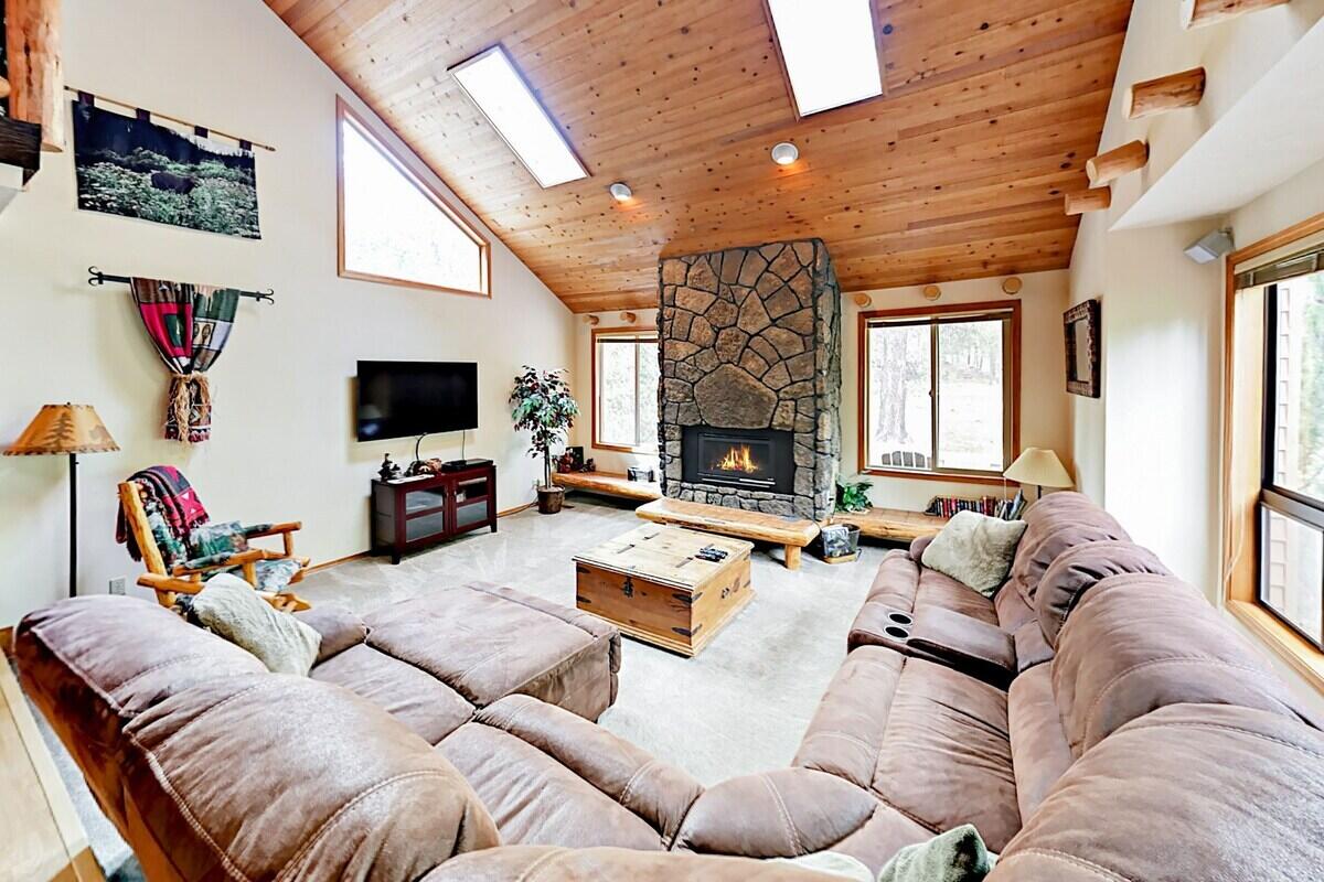 18017 Camas Lane