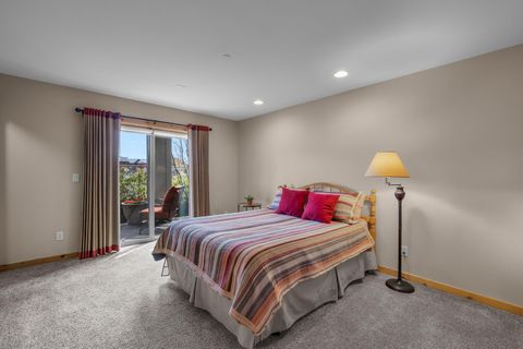 Tiny photo for 601 SW Otter Way, Bend, OR 97702 (MLS # 220219621)