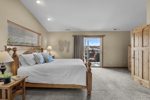 Tiny photo for 601 SW Otter Way, Bend, OR 97702 (MLS # 220219621)