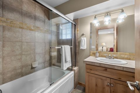 Tiny photo for 601 SW Otter Way, Bend, OR 97702 (MLS # 220219621)