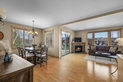 Tiny photo for 601 SW Otter Way, Bend, OR 97702 (MLS # 220219621)