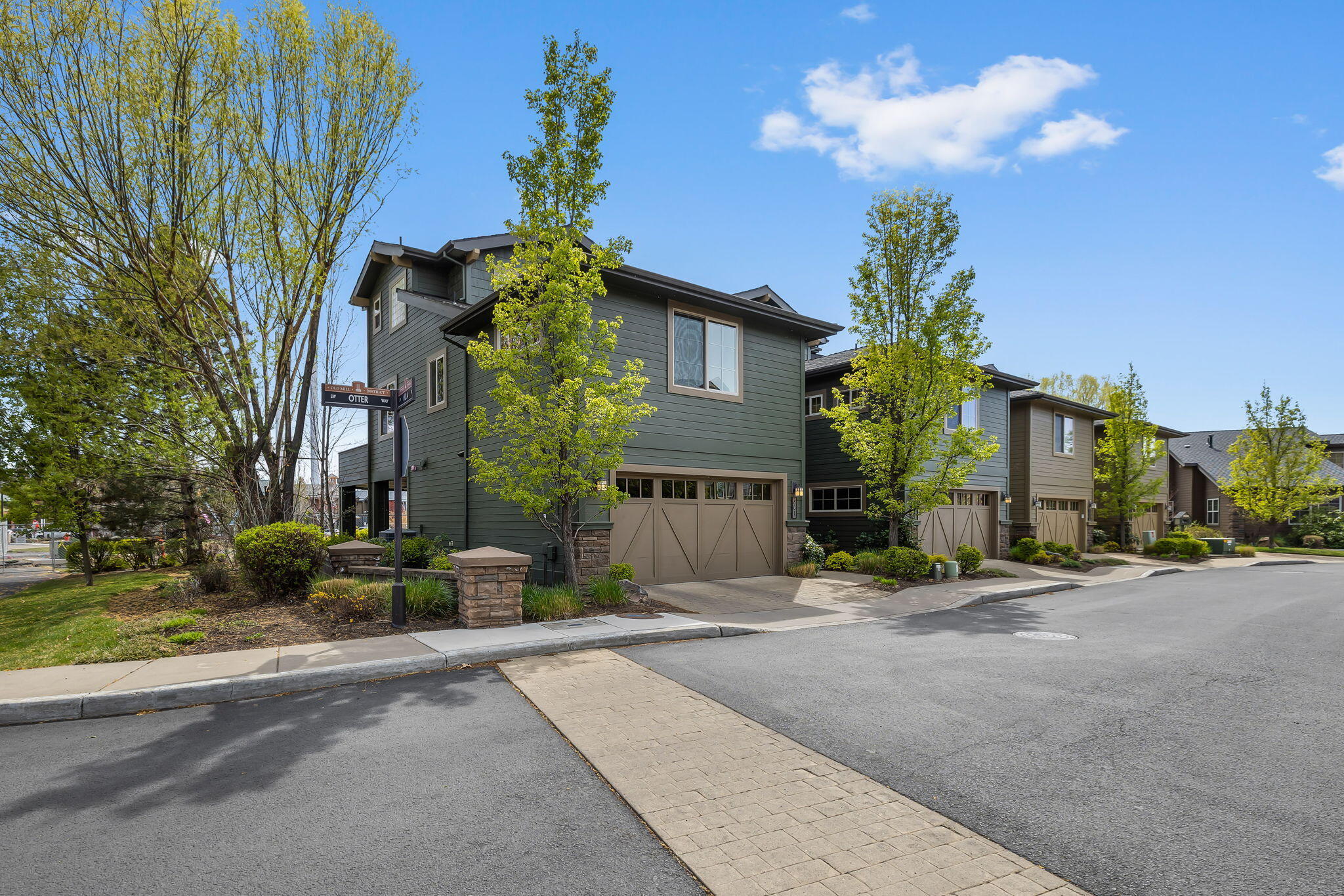601 SW Otter Way