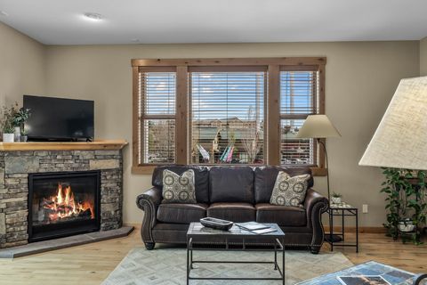 Tiny photo for 601 SW Otter Way, Bend, OR 97702 (MLS # 220219621)