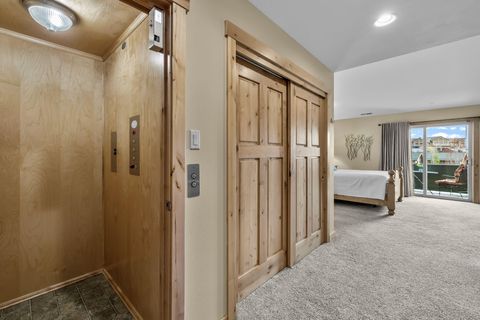 Tiny photo for 601 SW Otter Way, Bend, OR 97702 (MLS # 220219621)