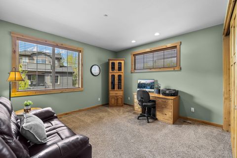 Tiny photo for 601 SW Otter Way, Bend, OR 97702 (MLS # 220219621)