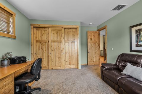 Tiny photo for 601 SW Otter Way, Bend, OR 97702 (MLS # 220219621)