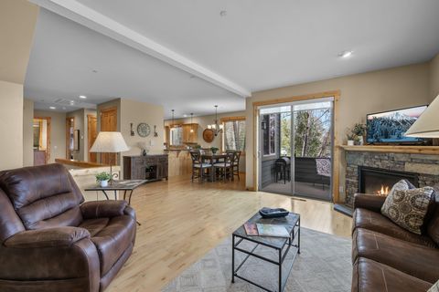 Tiny photo for 601 SW Otter Way, Bend, OR 97702 (MLS # 220219621)
