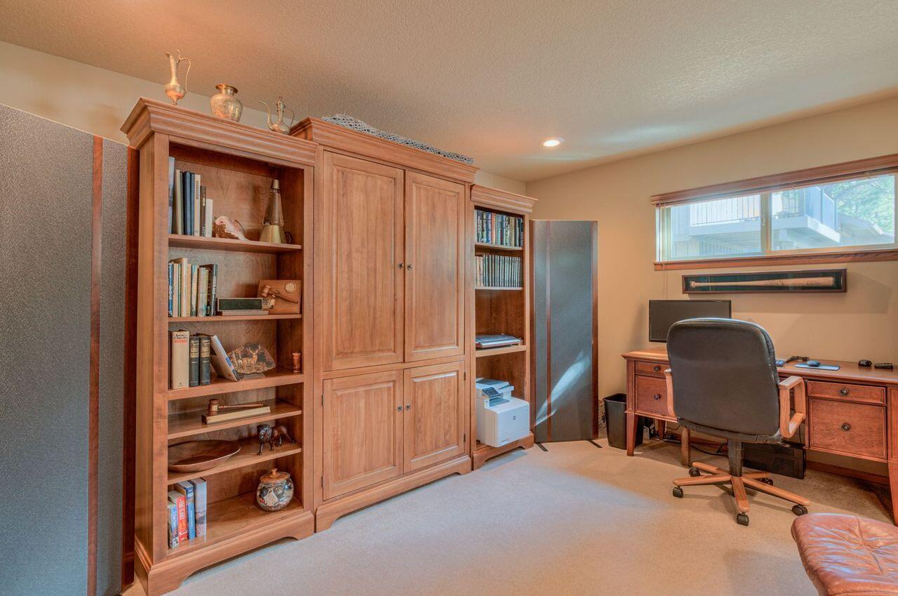 Fairway Point Villag - Residential