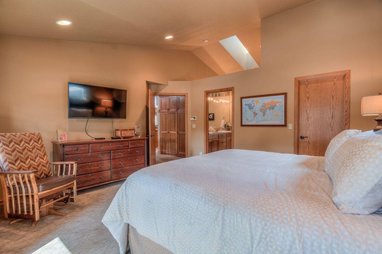 Fairway Point Villag - Residential