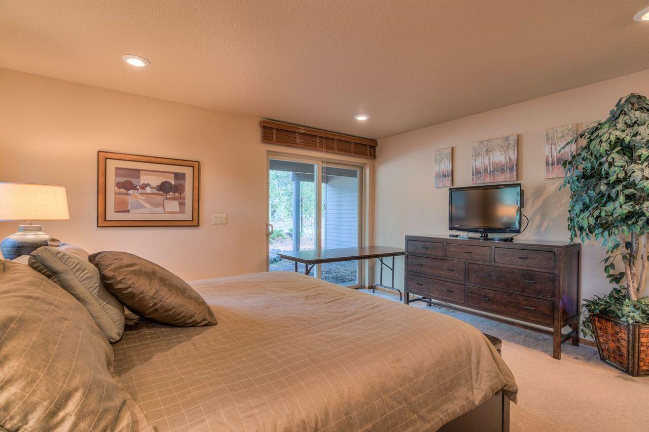 Fairway Point Villag - Residential