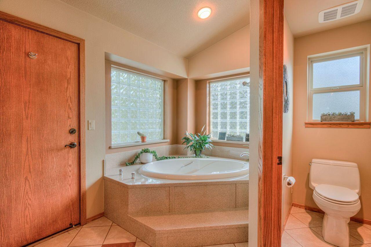 Fairway Point Villag - Residential