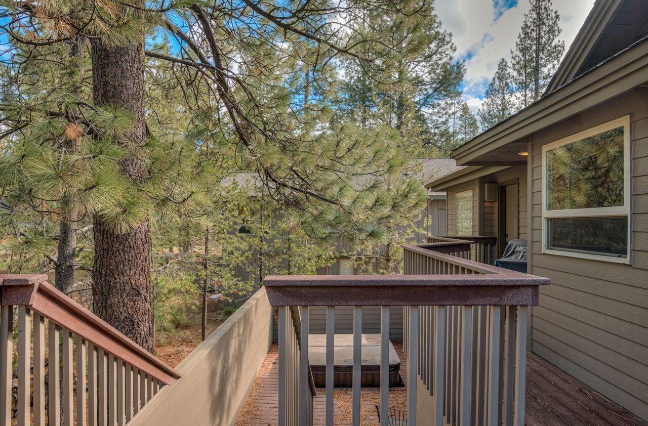 Fairway Point Villag - Residential