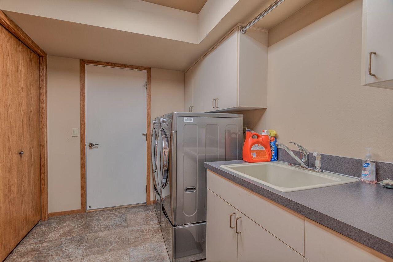 Fairway Point Villag - Residential