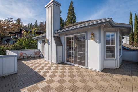 Tiny photo for 369 Alta Avenue, Ashland, OR 97520 (MLS # 220226544)