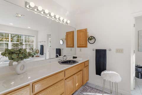 Tiny photo for 369 Alta Avenue, Ashland, OR 97520 (MLS # 220226544)