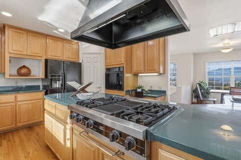 Tiny photo for 369 Alta Avenue, Ashland, OR 97520 (MLS # 220226544)