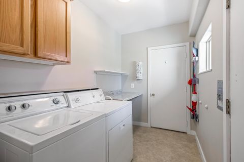Tiny photo for 57339 Mountain View Lane #5, Sunriver, OR 97707 (MLS # 220221544)