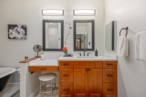 Tiny photo for 57339 Mountain View Lane #5, Sunriver, OR 97707 (MLS # 220221544)